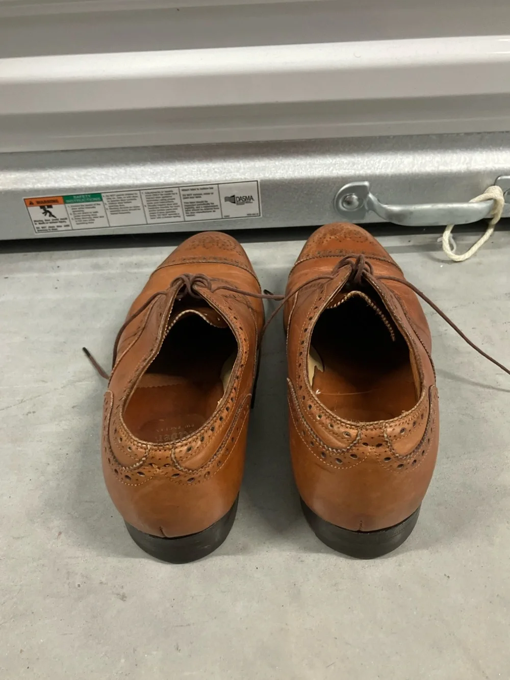 Alden 911 Medallion Perf Tip Bal Oxford Burnished Tan Calf USA 8.5